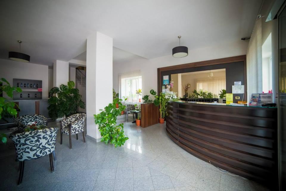Hotel Gclub Breaza  Exterior foto